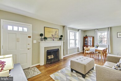 4910 Aurora Dr, Kensington, MD 20895 - photo 3