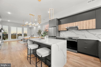 2201 E Somerset St unit B4 UPPER, Philadelphia, PA 19134 - photo 2