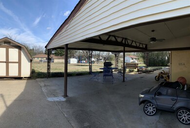 1411 Cypress St, Shelbyville, TN 37160 - photo 3