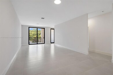 4313 E 8th Ct unit B, Hialeah, FL 33013 - photo 5