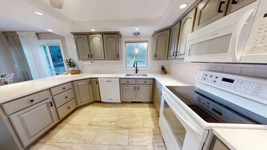 15 Peach Tree Ln, Leominster, MA 01453 - photo 6