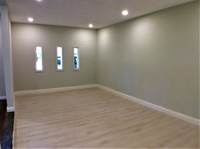 10506 Wolbrook St, Houston, TX 77016 - photo 5