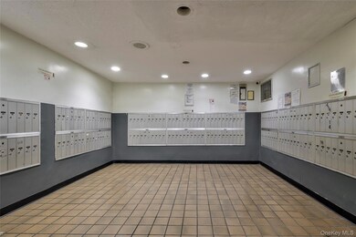 83-30 Vietor Ave unit 417, Elmhurst, NY 11373 - photo 4