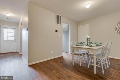 16336 Taconic Cir unit 94F, Dumfries, VA 22025 - photo 4