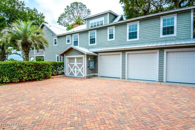 3.5 Car Garage