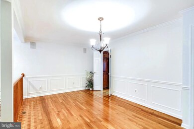 10781 Brewer House Rd, Rockville, MD 20852 - photo 6