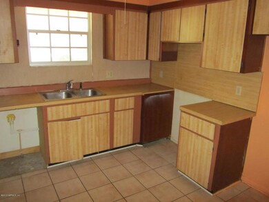 7835 Jasper Ave, Jacksonville, FL 32211 - photo 6