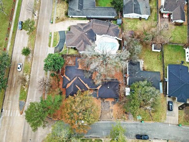 1440 W 43rd St, Houston, TX 77018 - photo 2