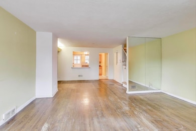 8613 S Ingleside Ave, Chicago, IL 60619 - photo 6