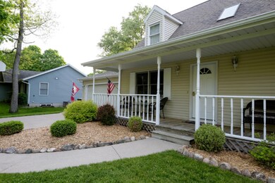 Hobbit_Circle_9038_Kalamazoo_49009-3