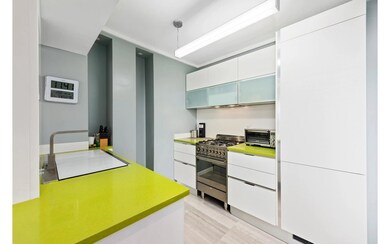 CitySpire unit 3302, New York, NY 10019 - photo 2
