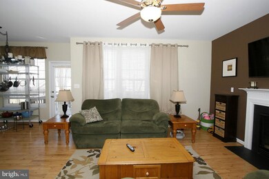 26185 Lands End Dr, Chantilly, VA 20152 - photo 6