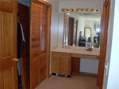 274 Larchwood Dr, Warwick, RI 02886 - photo 7