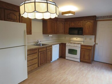 811 W Yarmouth Rd, Yarmouth Port, MA 02675 - photo 7