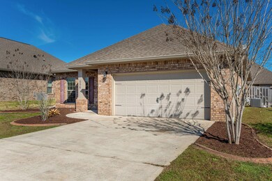 2-web-or-mls-656 Teal St Exterior-6