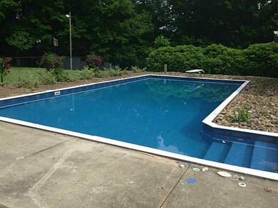 Swimming Pool/Hot Tub/Sauna.