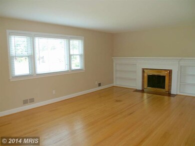 3329 Kaywood Dr, Falls Church, VA 22041 - photo 5