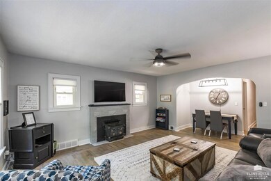 1530 Houston St, Manhattan, KS 66502 - photo 2