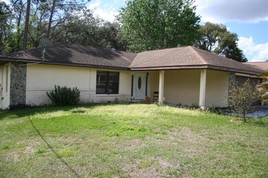 21572 SW Peach Blossom St, Dunnellon, FL 34431 - photo 2