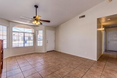 8063 E Des Moines St, Mesa, AZ 85207 - photo 2