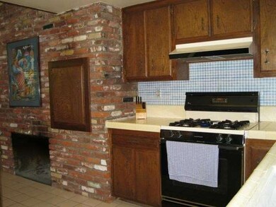 223 Hanover Dr, Costa Mesa, CA 92626 - photo 7