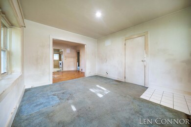 5-web-or-mls-2305-berwyn-ave-sw