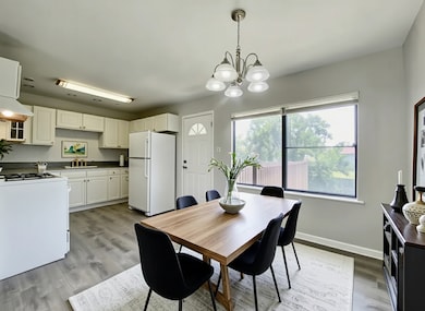 17922 Normandy Ln, Hazel Crest, IL 60429 - photo 4