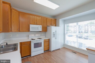 7133 Ladd Cir, Frederick, MD 21703 - photo 7