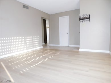 4294 Cloverhill Ct, Las Vegas, NV 89147 - photo 3