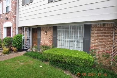 6338 Briar Rose Dr unit 188, Houston, TX 77057 - photo 2