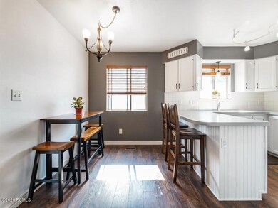 6_Dining-Room_800x600_3584255