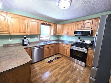 2009 E Capitol Ave, Pierre, SD 57501 - photo 5