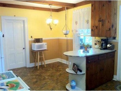 35 Park St, Turners Falls, MA 01376 - photo 6