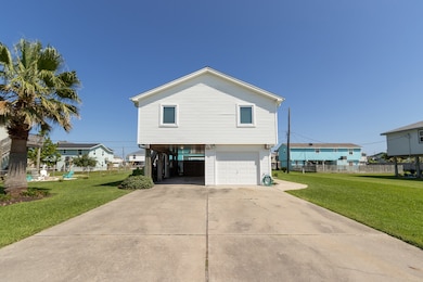 Lots of ample parking for boat, jet skis or even a