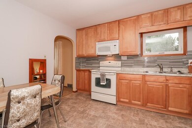 786 Sunset Ave, Sheffield Lake, OH 44054 - photo 2