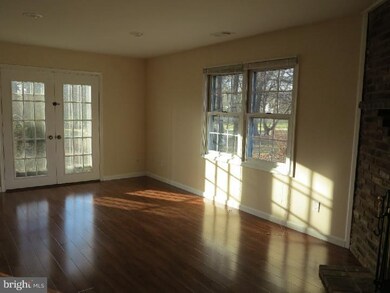 136 High St, Newtown, PA 18940 - photo 4