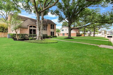 7711 Brook Springs Dr, Houston, TX 77095 - photo 2
