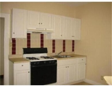 82 Grand St unit 1st Fl,Frnt, Lowell, MA 01851 - photo 2