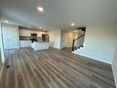 9802 E 219th Cir, Peculiar, MO 64078 - photo 2