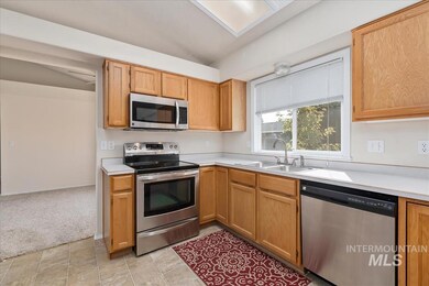 423 S Valley Dr, Nampa, ID 83686 - photo 7