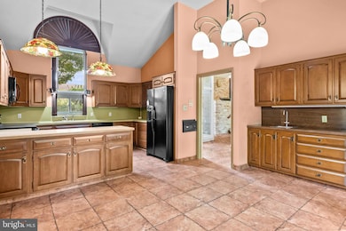 107 N Tulpehocken Rd, Reading, PA 19601 - photo 3