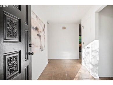 8710 SW Indian Hill Ln, Beaverton, OR 97008 - photo 3