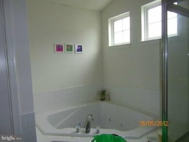 14105 Corunna Ct, Laurel, MD 20707 - photo 6