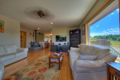009_LivingRoom002