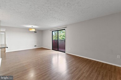 19613 Gunners Branch Rd, Germantown, MD 20876 - photo 7