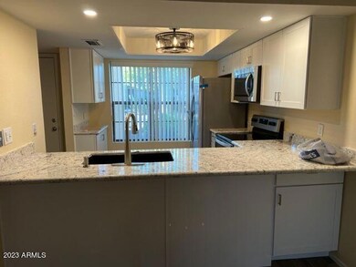 7719 E Columbine Way unit 113, Mesa, AZ 85208 - photo 5