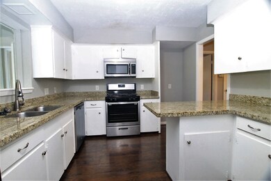 3417 Briar Ln, Bay City, TX 77414 - photo 6