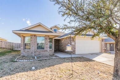 313 Candlewood Cir, Gainesville, TX 76240 - photo 2