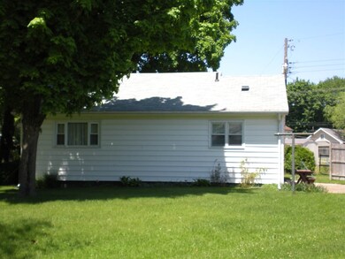 1518 Moyer Ave, Elkhart, IN 46516 - photo 3