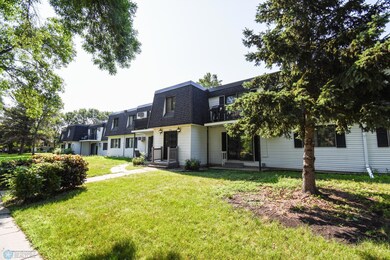 210 35th Ave N unit 10, Fargo, ND 58102 - photo 2